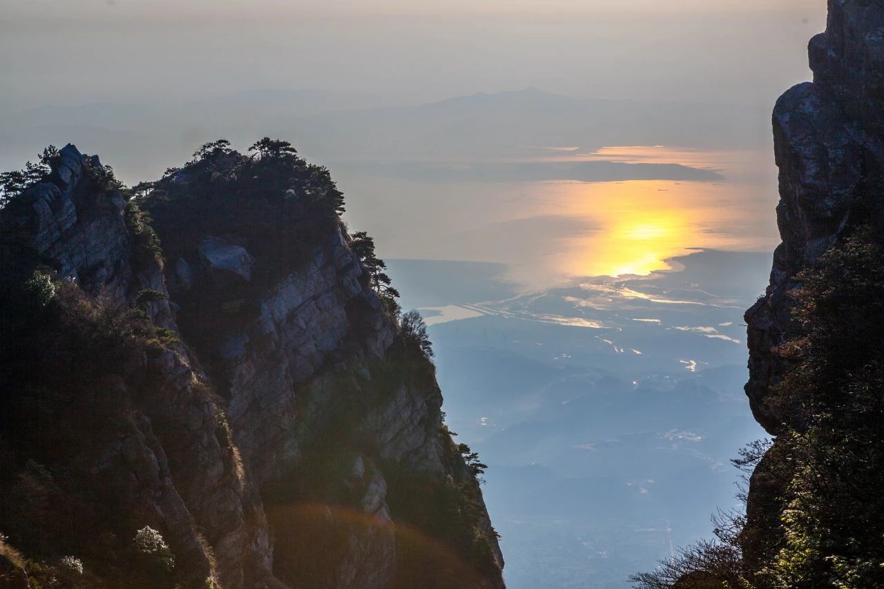 庐山烟雨浙江潮.jpg